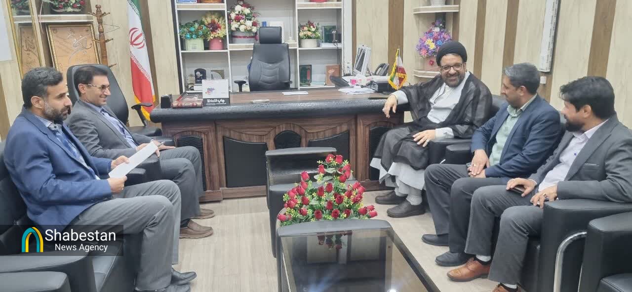 از جانمایی پلاتو و نگارخانه تا برگزاری کنسرت موسیقی در سفر به منوجان