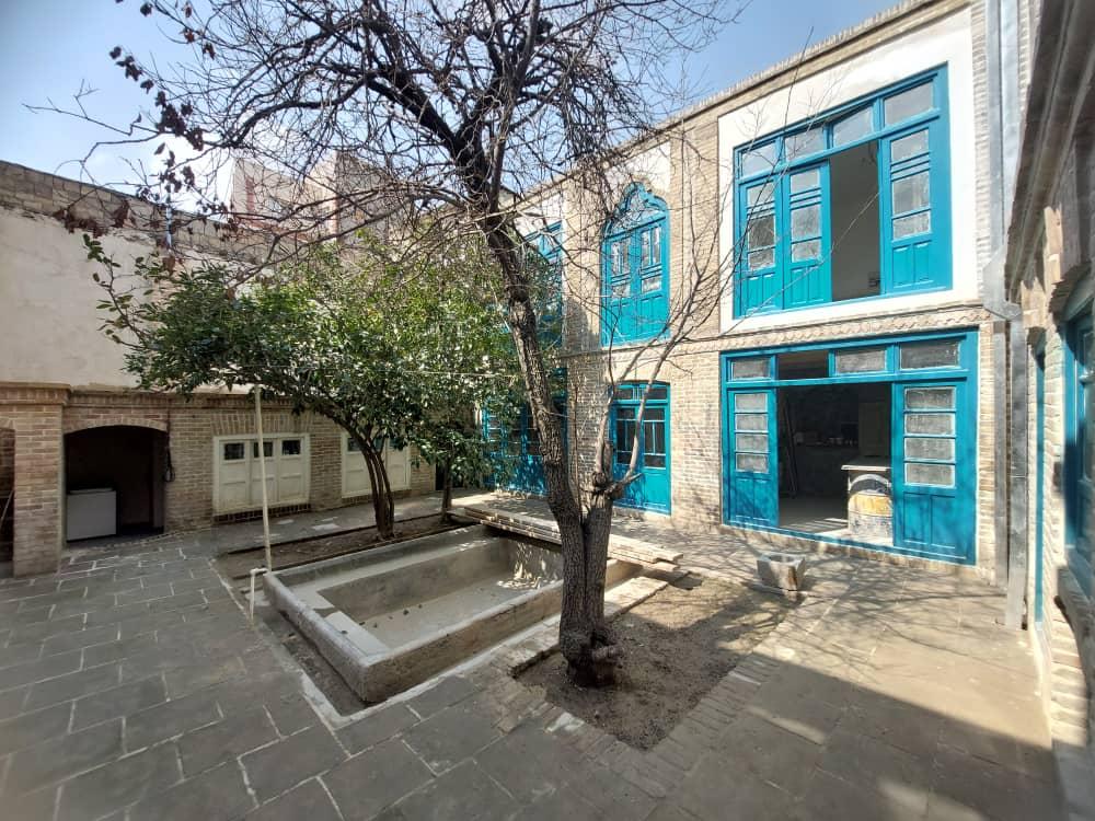 تقابل سنت و تجدد در خانه پدری جلال آل احمد/ خانه «آیتالله احمد طالقانی» مقصد گردشگری هنری می شود