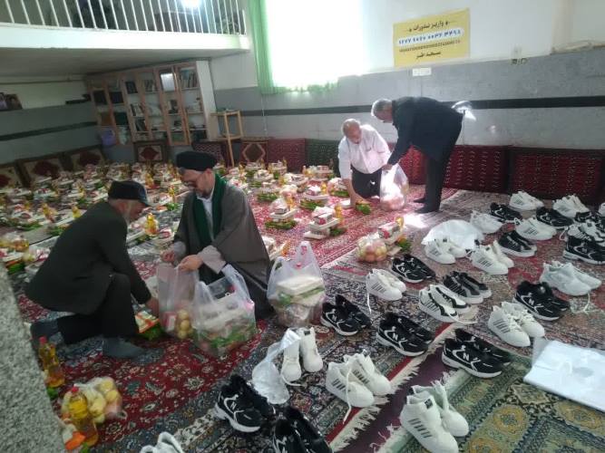 همت اهالی مسجد روستای طبر جاجرم در جشن میلاد کریم اهل بیت(ع)