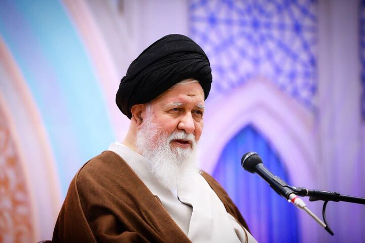 سه شرط مقاومت در قرآن؛ رهبری، تبعیت و پرهیز از انحراف است