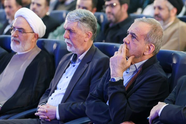 قرآن باید در همه شئون زندگی ما جاری باشد