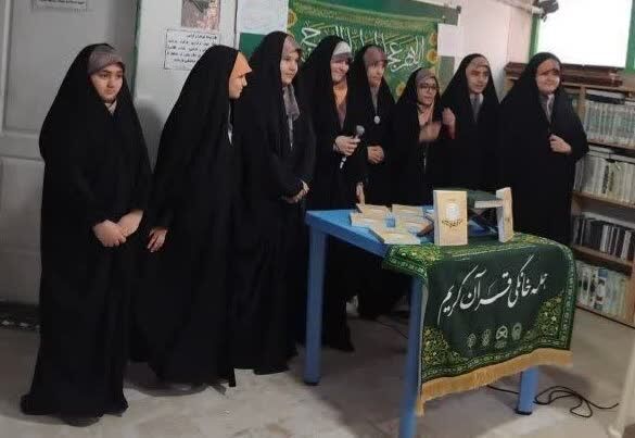 تقدیر از مادران شهدای مروج جلسات خانگی قرآن