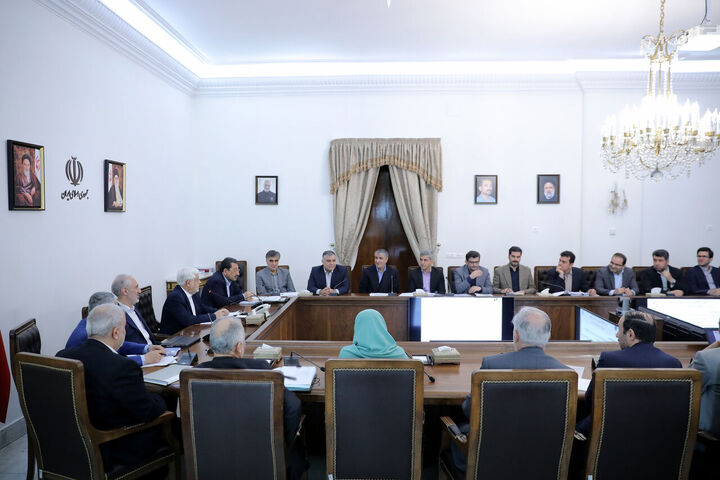 تاکید عارف بر زمانبندی دقیق مصوبات شورای اقتصاد/ پنج مصوبه در آخرین جلسه سال ۱۴۰۳
