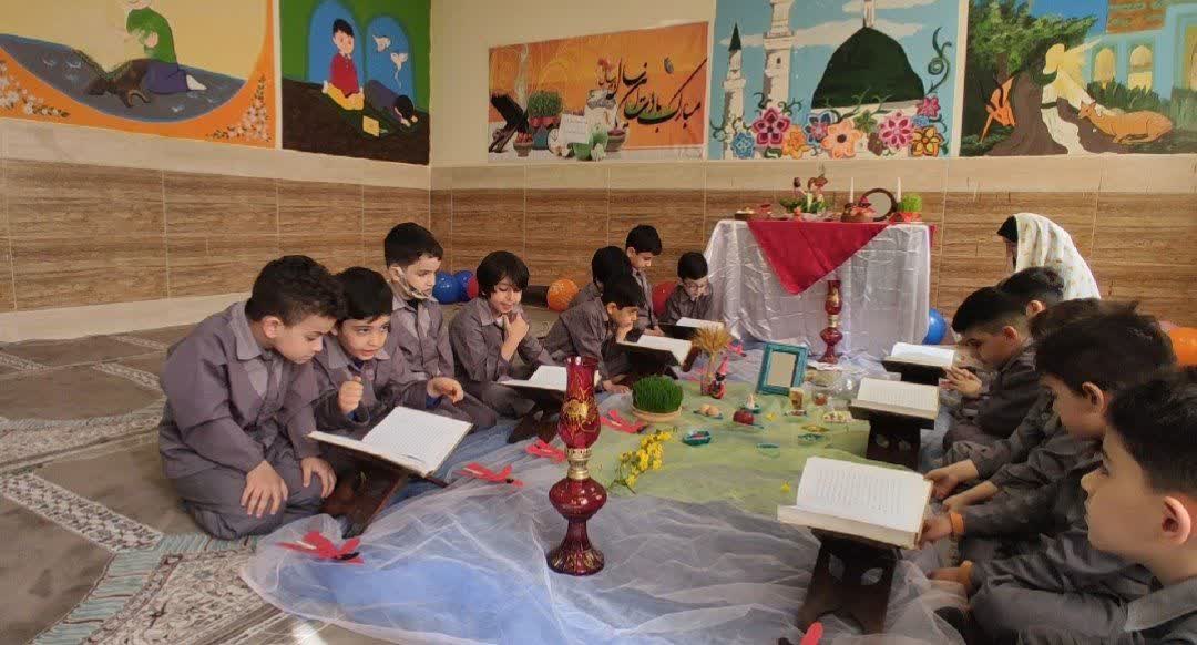 جشن نوروز قرآنی نو آموزان در آستانه اشرفیه