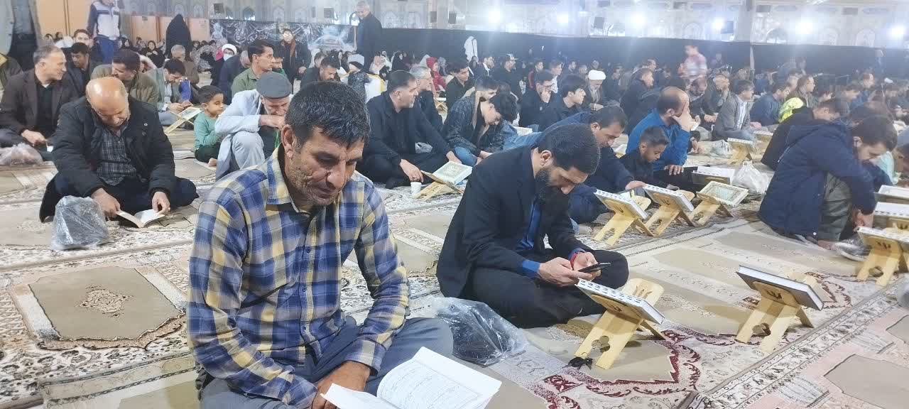 شب نوزدهم ماه رمضان در مصلی امام خمینی(ره) یاسوج