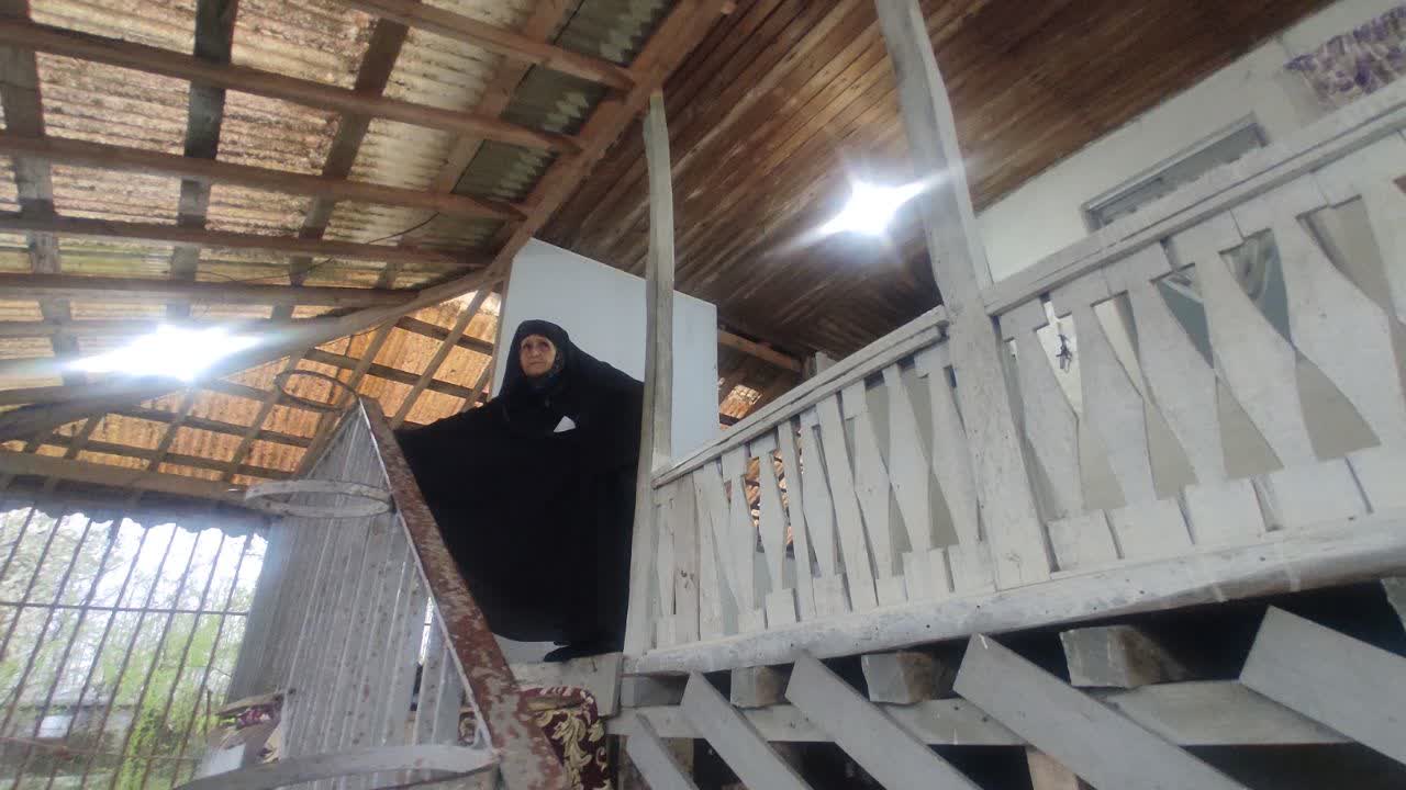 دیدار نوروزی جمعی از مسئولان شهرستان آستانه اشرفیه با خانواده شهدا