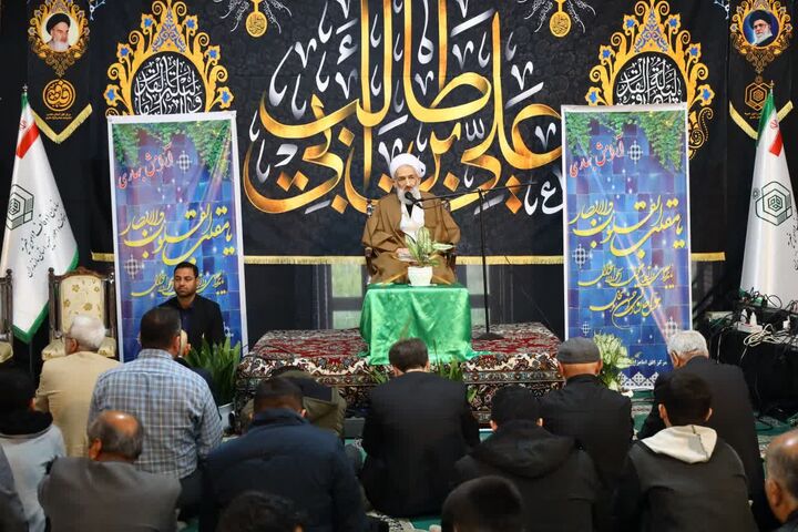 شب‌های قدر و لحظه تحویل سال نو، فرصتی برای تغییر در خود و جامعه است