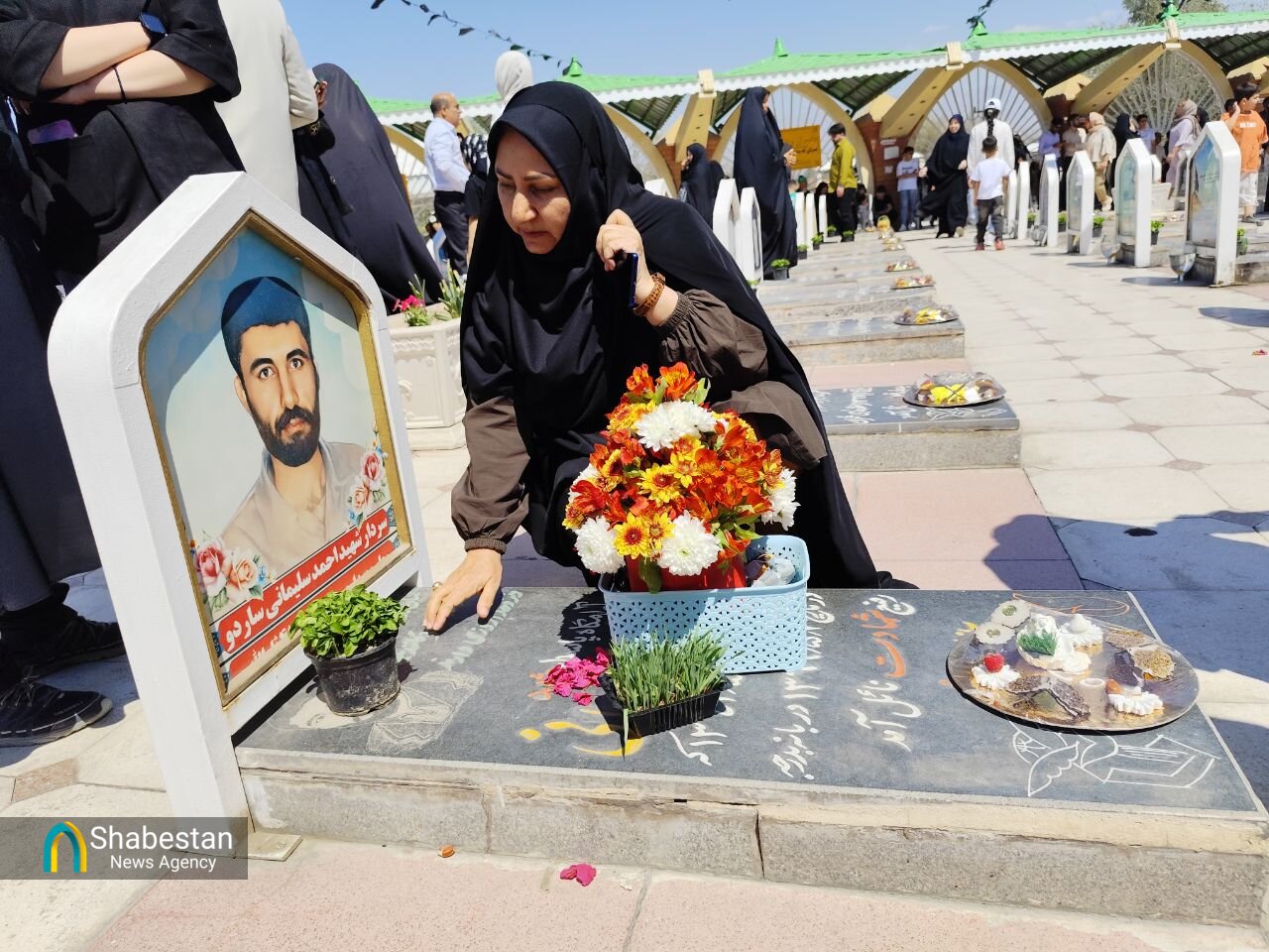 مردم جیرفت در جوار شهدا سال کهنه را نو کردند