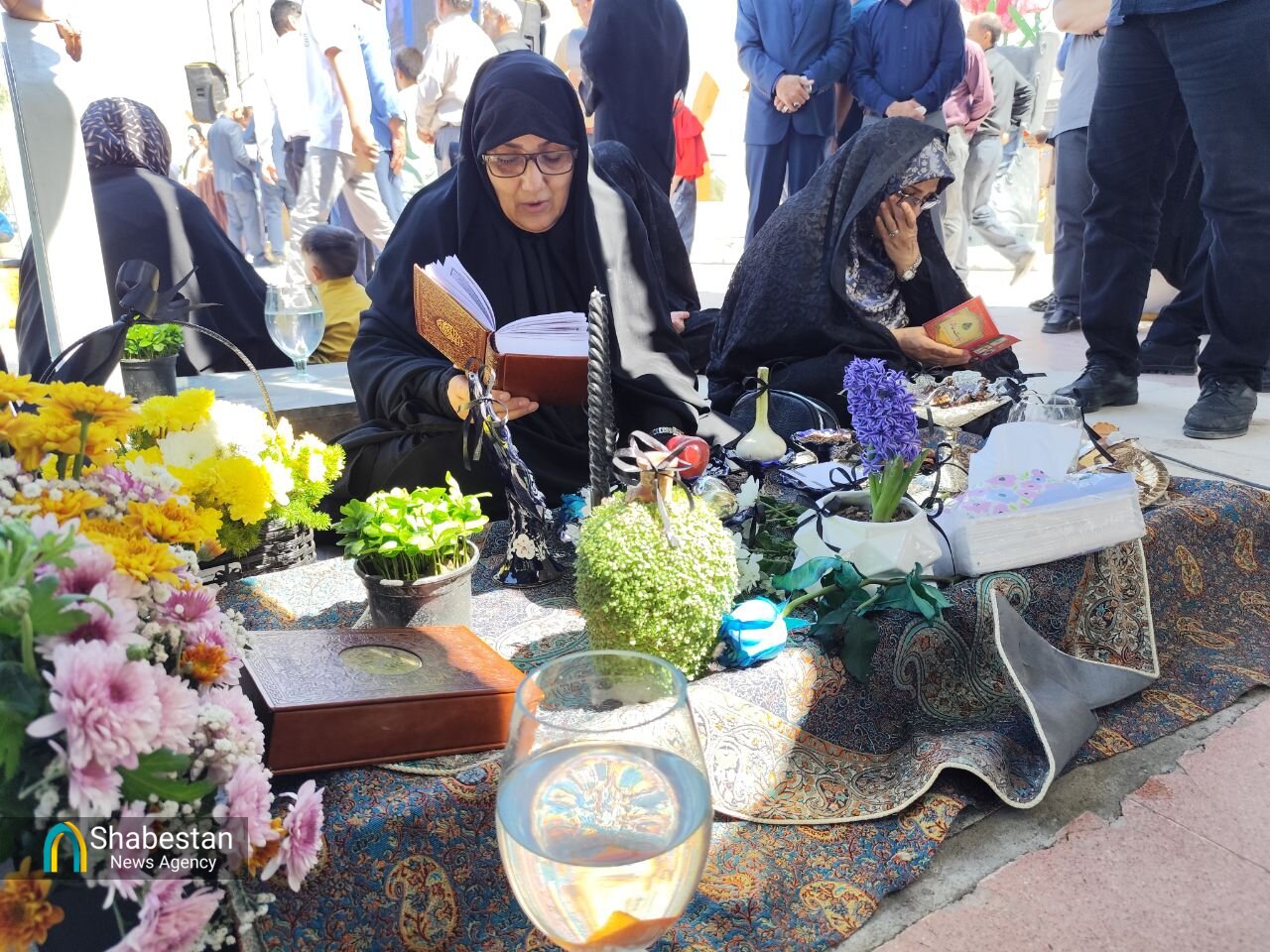 مردم جیرفت در جوار شهدا سال کهنه را نو کردند