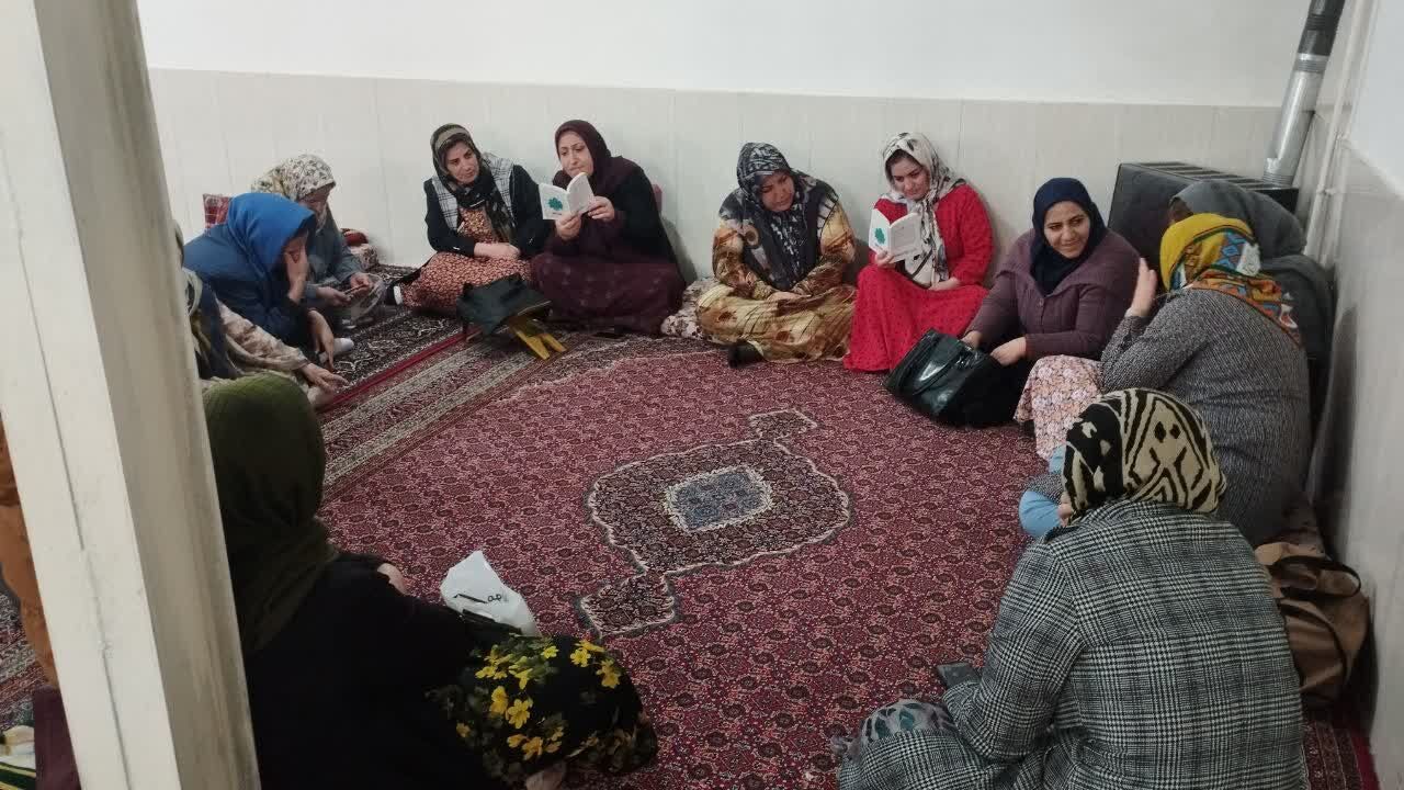 برگزاری کلاسهای قرآن و تبیین «زندگی با آیهها» در خانه قرآن اسرا سنندج