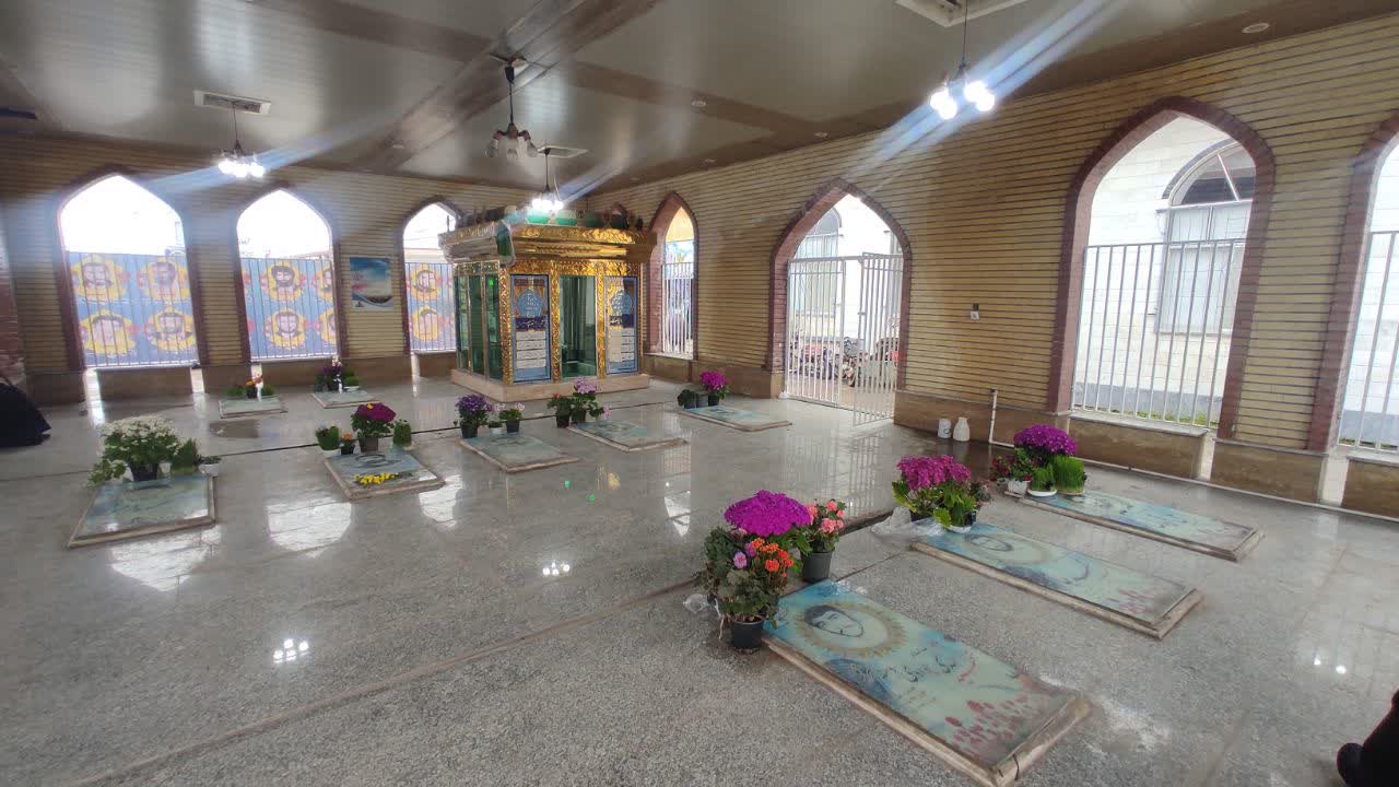 همیشه نفوذیها، سیاسی نیستند