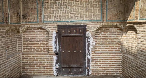 مسجد حاج رجبعلی؛ یادگاری از دوره قاجار و نخستین مسجد دارای ۳ ایوان