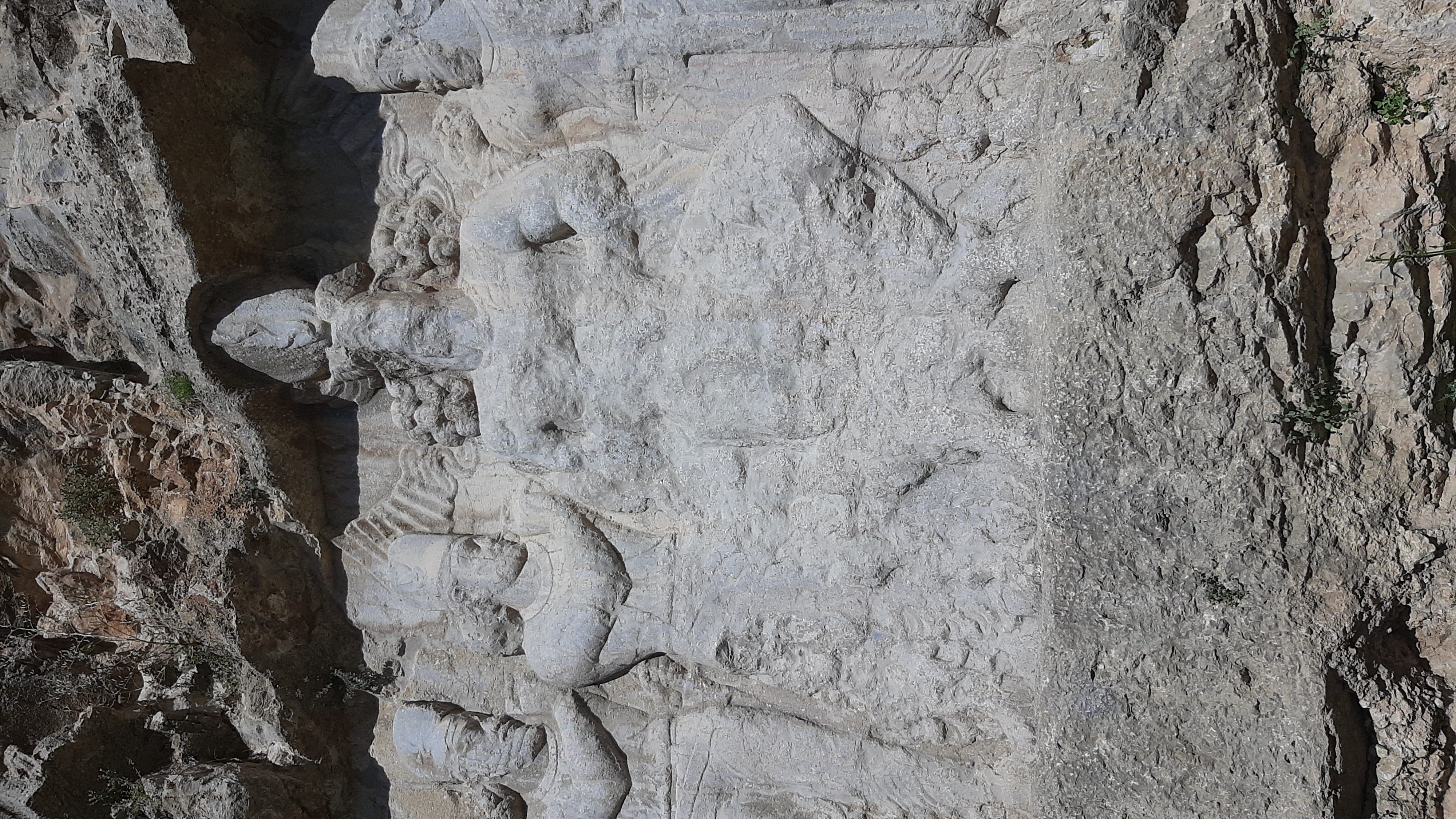 نقش برجسته سرآب بهرام؛ سند سنگی تاریخی از دوران ساسانی در غرب فارس