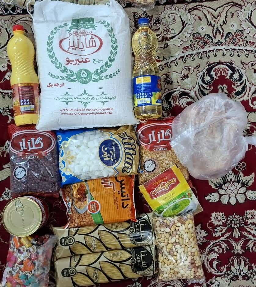 تویع ۹۰بسته معیشتی بین خانوادههای کم بضاعت در کرمانشاه