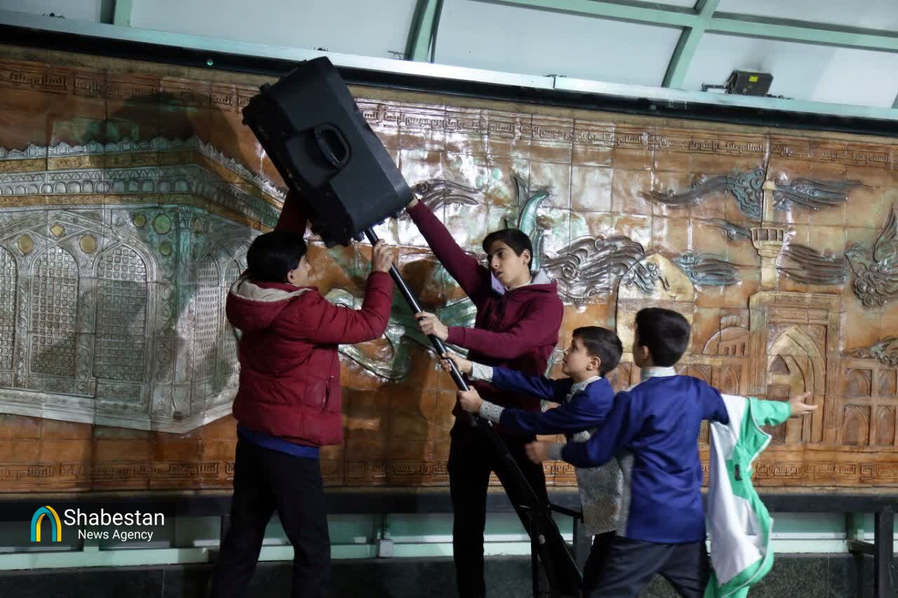 شورِ سرود در مشهدالرضا