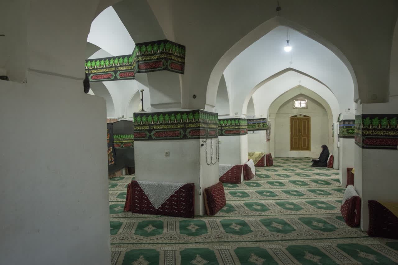 مسجد کازرونی اصفهان؛ تجلی معماری سنتی در عصر حاضر