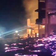 مهارآتش سوزی واحدهای تجاری و مسکونی امام زاده ابراهیم شفت