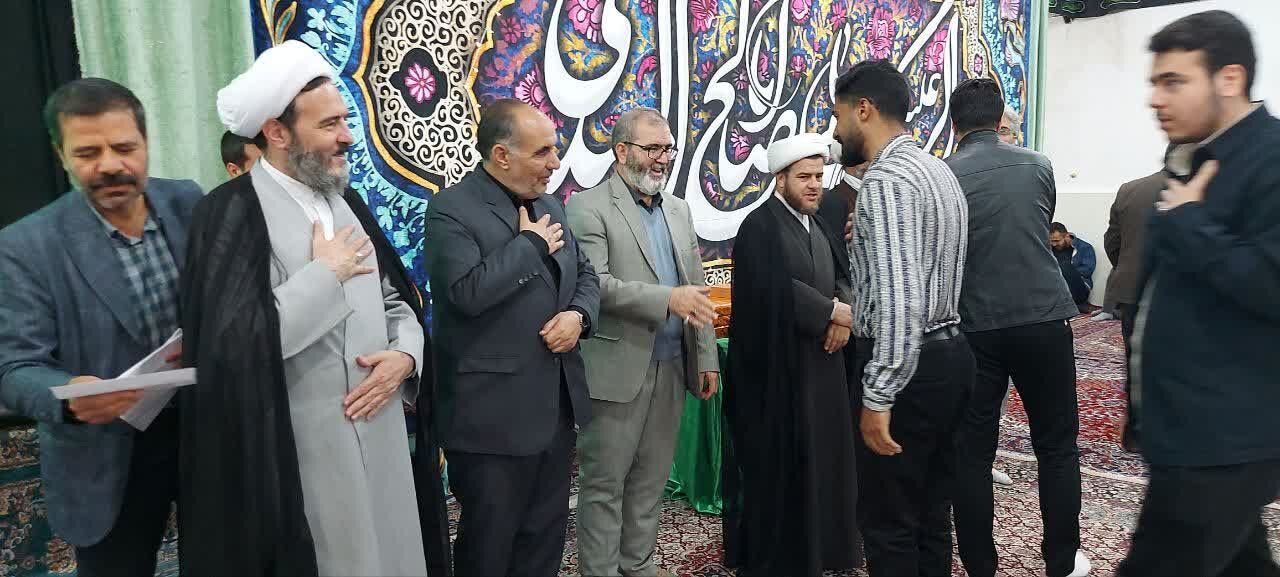 خادمان قرآنی در بیجار تجلیل شدند