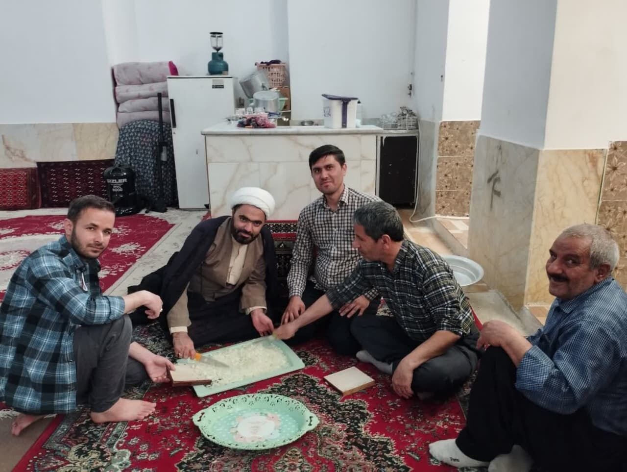 آخرین افطاری رمضان، تجدید عهد با ارزش‌های همبستگی است