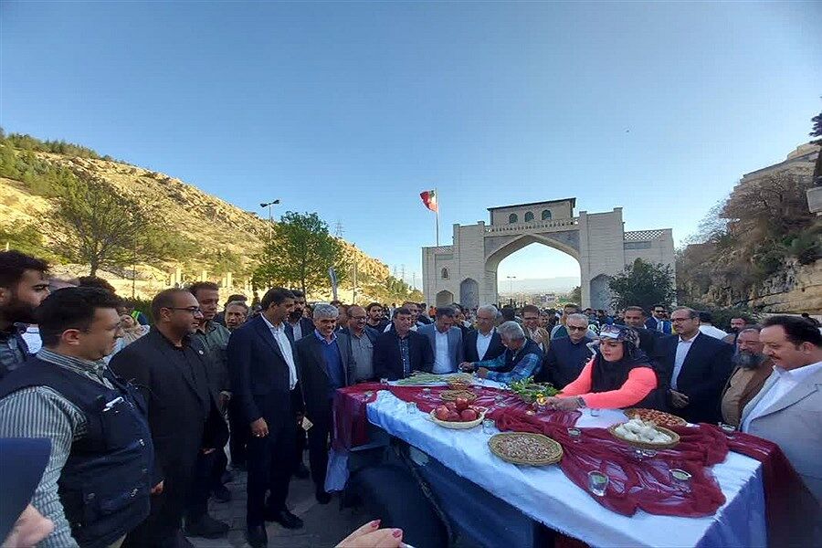 شیراز، شهر مهربانی؛ تکریم مهماننوازی مردم در پویش «بنیآدم»