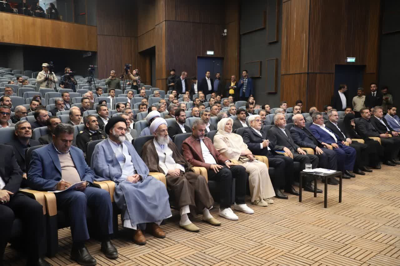 استانداران مناطق ساحلی عهده دار صدور مجوز برای توسعه گردشگری دریایی