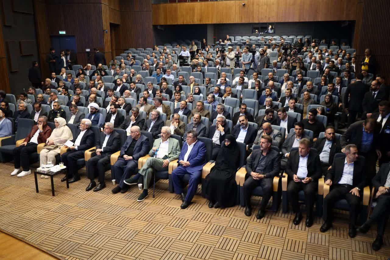 حذف کاغذبازی اداری شرط لازم برای حمایت از سرمایه‌گذاران است