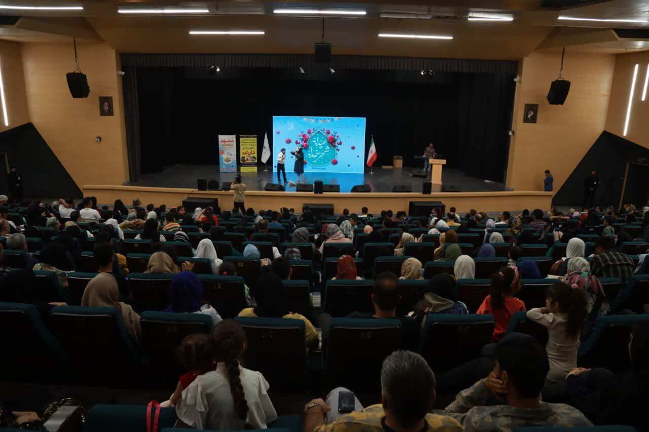 «عیدانه شهر خدا» با محوریت حمایت از طبیعت در کاشان اجرا شد