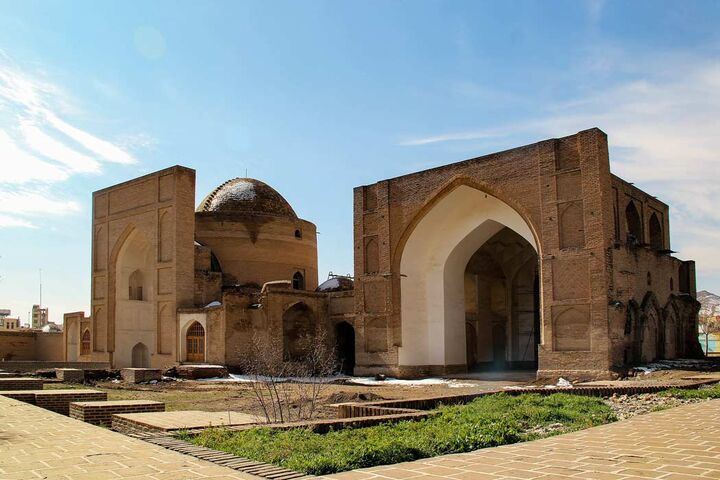 آرامگاه قطب‌الدین حیدر صدر لیست انتخاب مسافران نوروزی تربت حیدریه