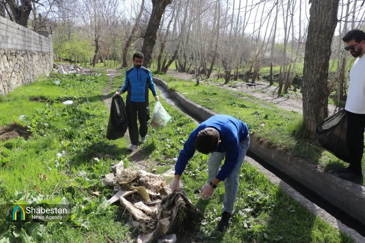 برگزاری پویش محیط‌زیستی "یک، دو، سه، طبیعت" برای پاکسازی رودخانه عنبران در طرقبه شاندیز