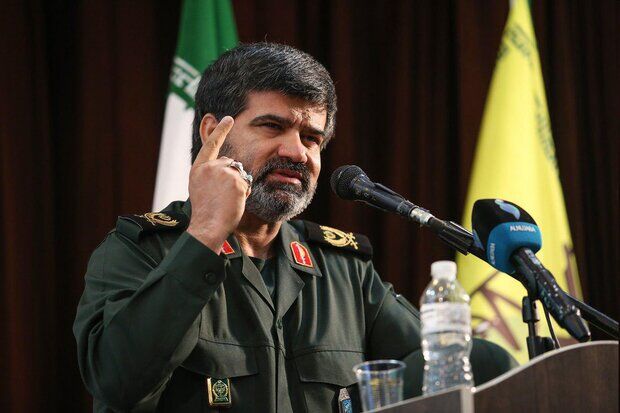 درگیر نبرد تمدنی با غرب هستیم/ عبور از تمدن غرب؛ شرط شکل‌گیری تمدن نوین اسلامی