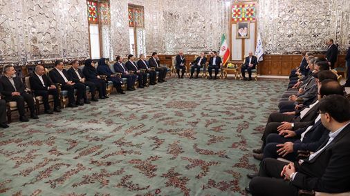 حل مشکلات مردم نیازمند هماهنگی بین قوا و اجرای برنامه توسعه هفتم