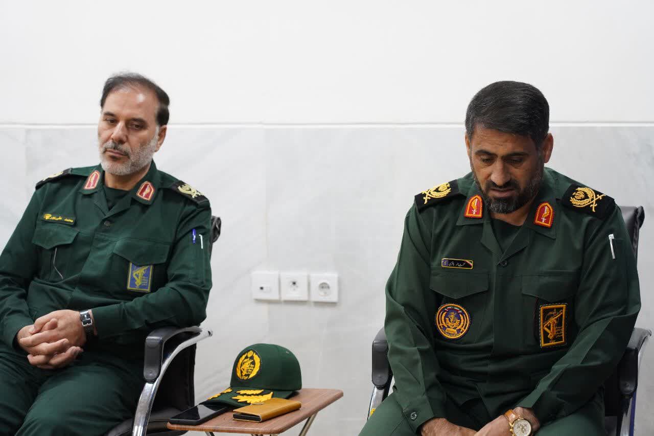 سپاه بازوی توانمند ولایت و پاسدار انقلاب است