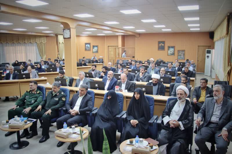 مسئولان استان سمنان سیره حکومتی امام علی(ع) را سرلوحه کار خود قرار دهند