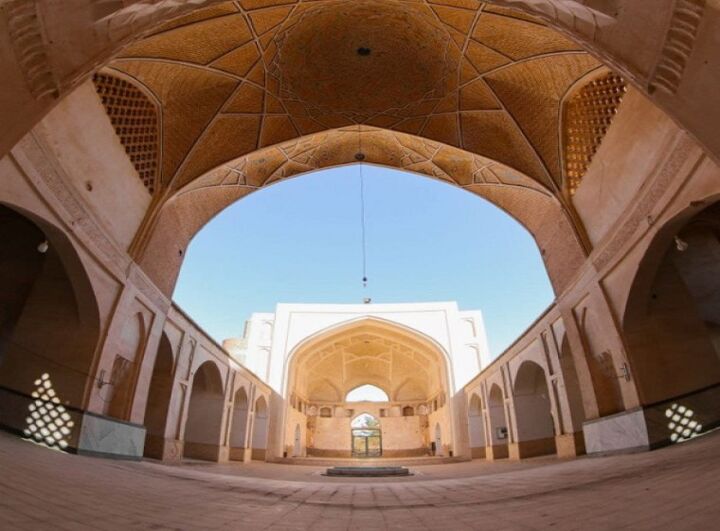 رشد ۳۰ درصدی حضور گردشگران در شهر تاریخی نوش‌آباد