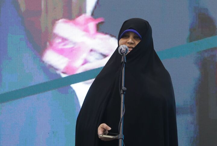 ارایه ۱۰۰۰ خدمت به زنان سرپرست خانوار و نیازمندان مشهدی در اولین «گوهرواره خدمت»