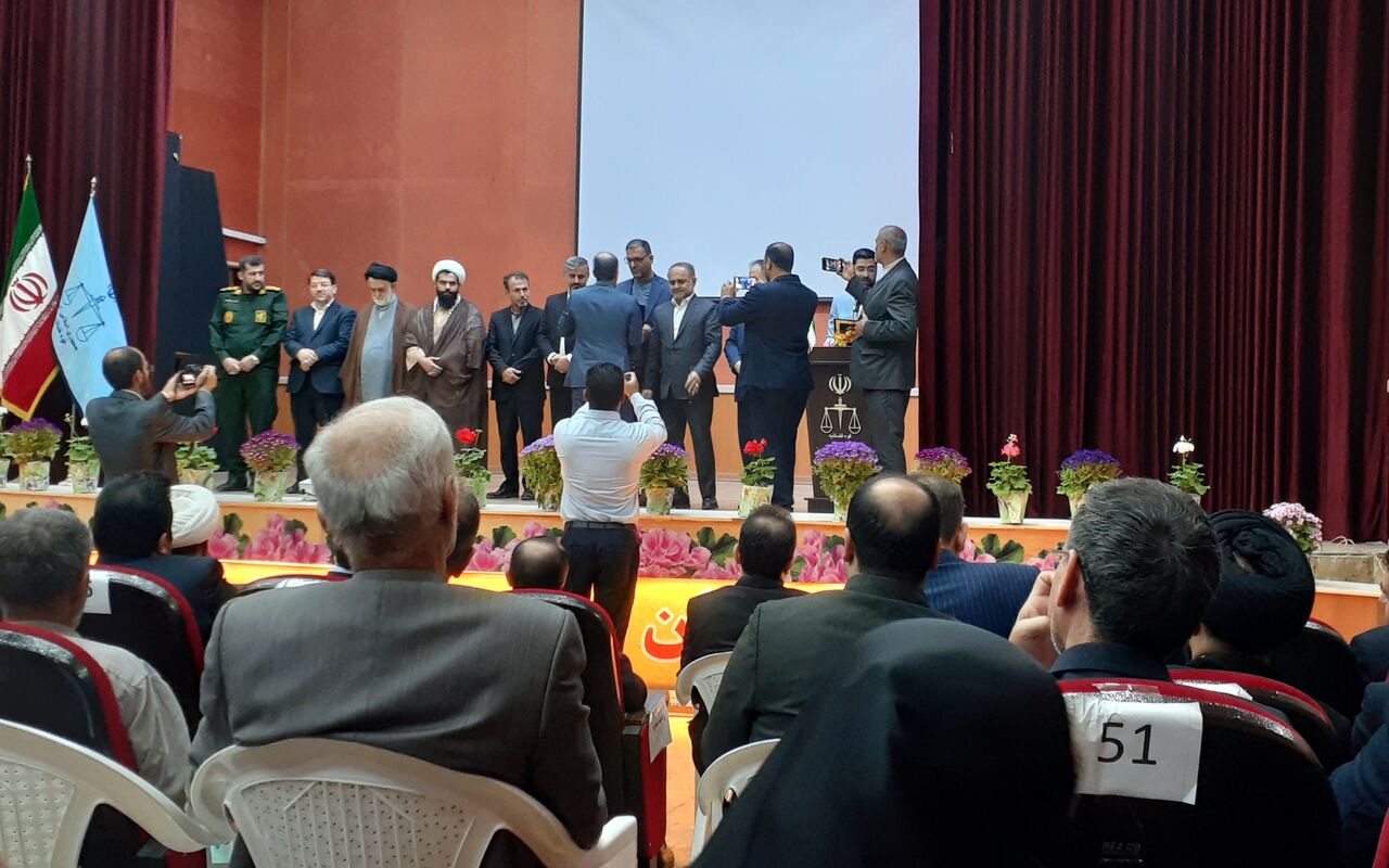 عملی کردن سند تحول و برنامه دستگاه قضایی در گرو وحدت و انسجام است