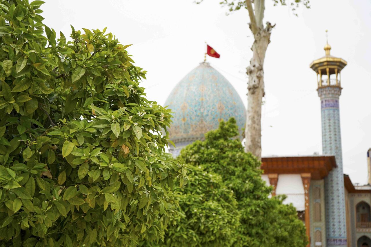 روایت بهار در حرم شاهچراغ(ع)؛ میزبانی از یک میلیون زائر ایرانی و ۳۲ کشور جهان