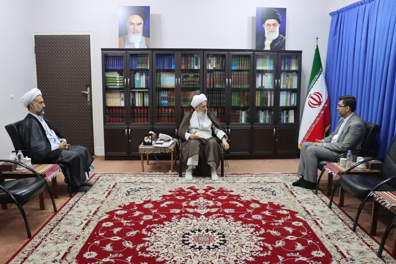 تاکید نماینده ولی فقیه در مازندران بر حرکت به سمت صنعت ریلی