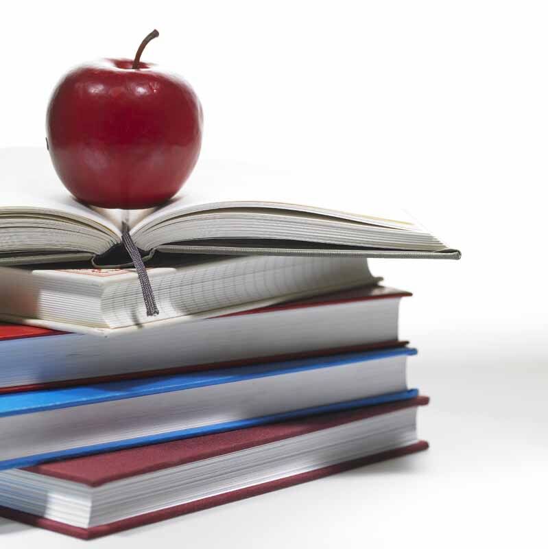 نسلی که با کتاب قد می‌کشد؛ روایت یک کانون روشنگر