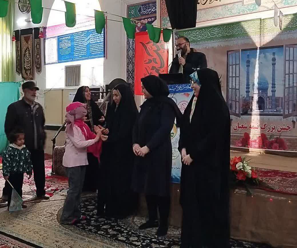 مدیر کانون فرهنگی هنری شهید گلمحمدی اراک میهمان برنامه چمران/ جذب جوانان به مساجد از اولویت‌های کانون‌های مساجد است