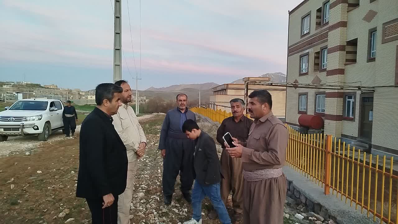 تأکید فرماندار دیواندره بر توسعه زیرساختهای خدماتی و گردشگری در روستای شریفآباد