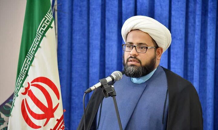 هنر انقلابی باید جنبه‌های پنهان حقیقت را به مخاطب منتقل کند