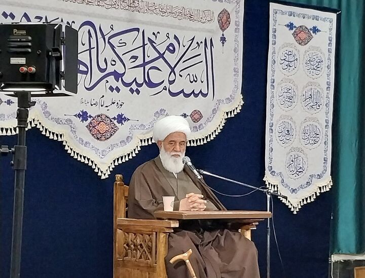 آیت‌الله رشاد: نماز پناهگاه انسان است