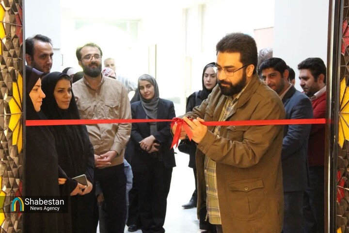 نمایشگاه آثار منتخب پوسترهای هنرمندان لرستانی برپا شد