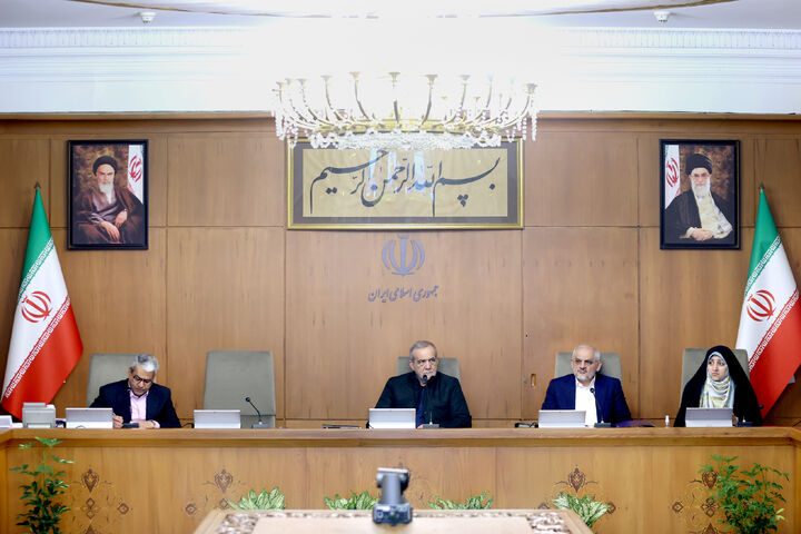 مدرسه‌سازی و ساخت اماکن ورزشی اولویت دولت