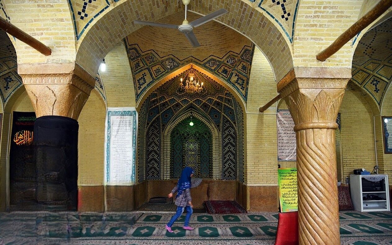 از سبوی شکسته تا ستونهای استوار مسجد؛ روایت میراث ماندگار حاج علی چکمهدوز