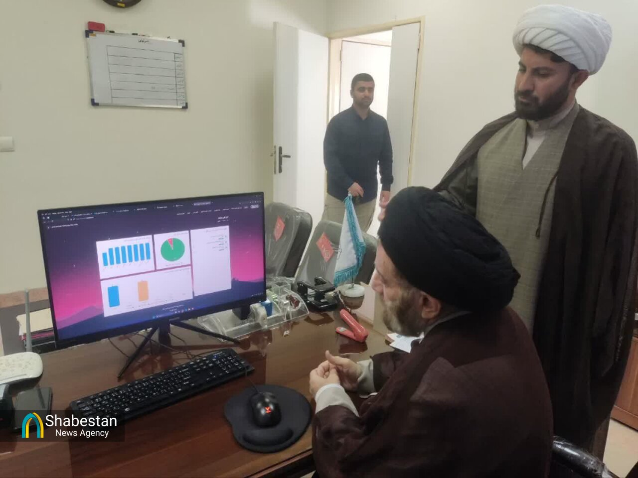 بازدید نماینده ولی‌فقیه لرستان از ستاد «امر به معروف و نهی از منکر» استان