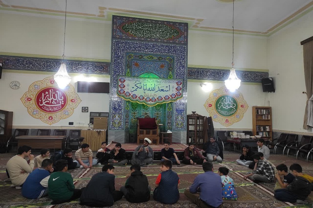 امام محلهای که محدود به مسجد نیست