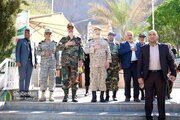 لحظاتی از حضور رئیس هیئت معارف جنگ شهید سپهبد صیاد شیرازی در گلزار شهدای کرمان