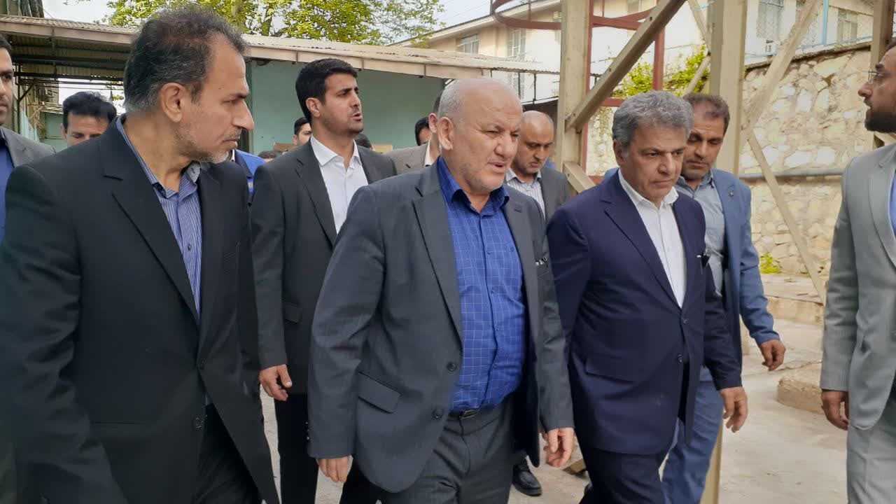 تسهیل گری و رفع موانع تولید گامی مهم در تحقق شعار سال رهبری است